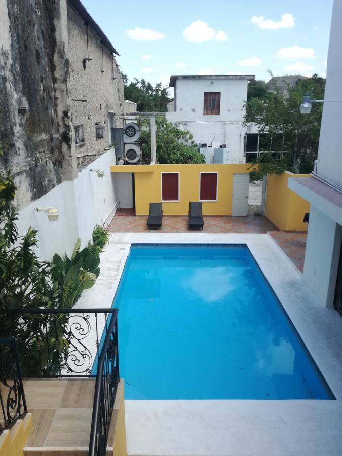 ホテル Izamal Plaza エクステリア 写真