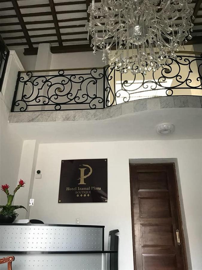ホテル Izamal Plaza エクステリア 写真